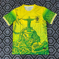 Maillot de football 25/26 Brésil Spécial jaune, marque Le 12 -ème Maillot, vue de face avec logo et détails du tissu.