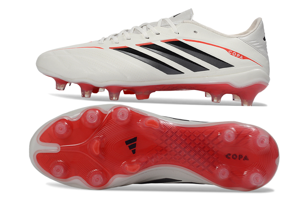 Crampons COPA PURE IV ELITE de Le 12 -ème Maillot, avec pointes métalliques et fixation robuste pour escalade sécurisée.