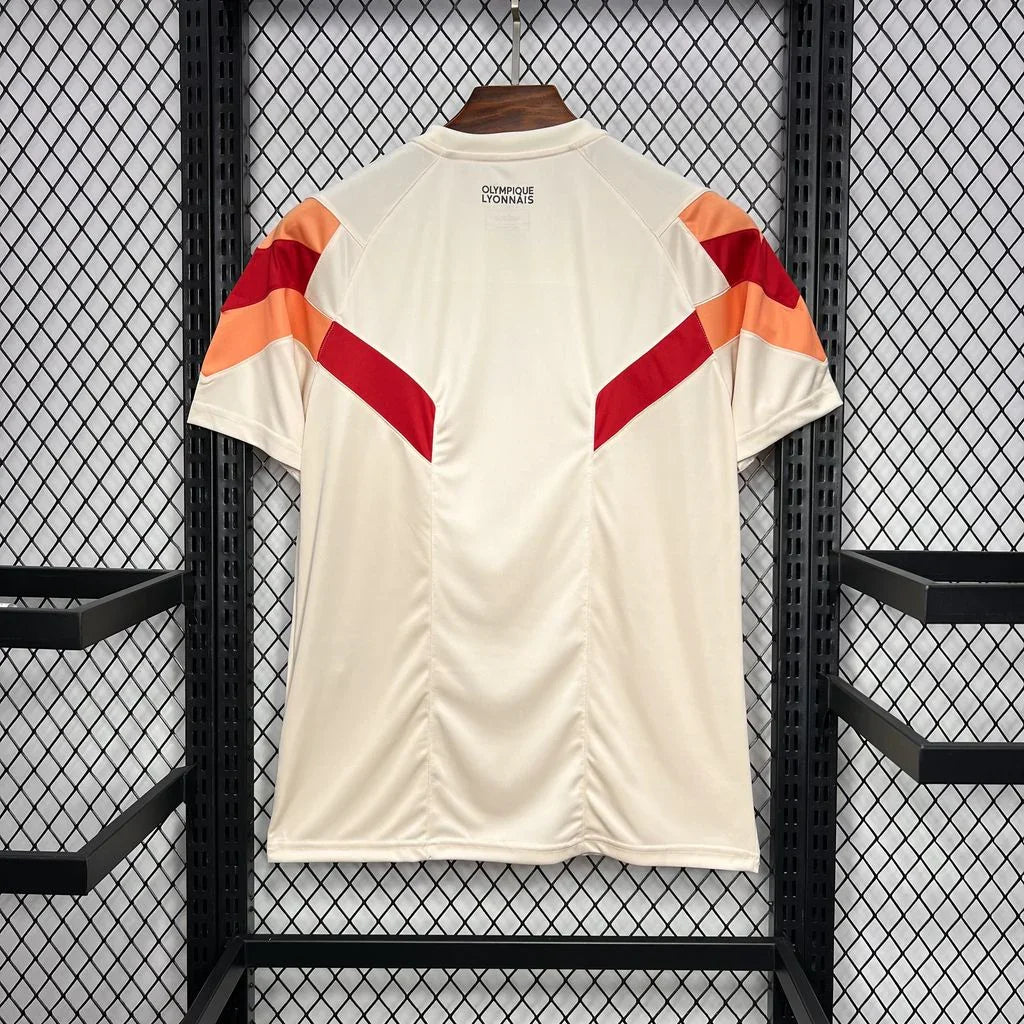 Maillot Lyon concept 2024-25 de Le 12 -ème Maillot, maillot de football avec design moderne et logo de l'équipe.