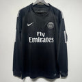Maillot PSG rétro third 2017-2018 à manches longues, marque Le 12 -ème Maillot, avec logo et design sportif visible.