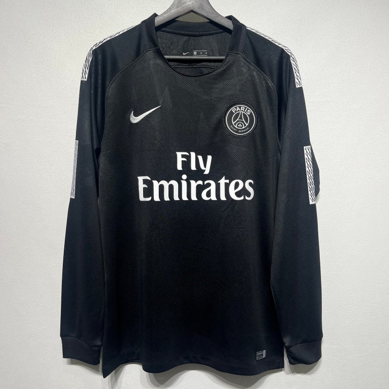 Maillot PSG rétro third 2017-2018 à manches longues, marque Le 12 -ème Maillot, avec logo et design sportif visible.