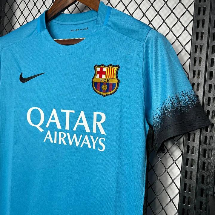 Maillot de football rétro FC Barcelone 2015-2016, marque Le 12, vue de face avec détails du design classique et logo du club.