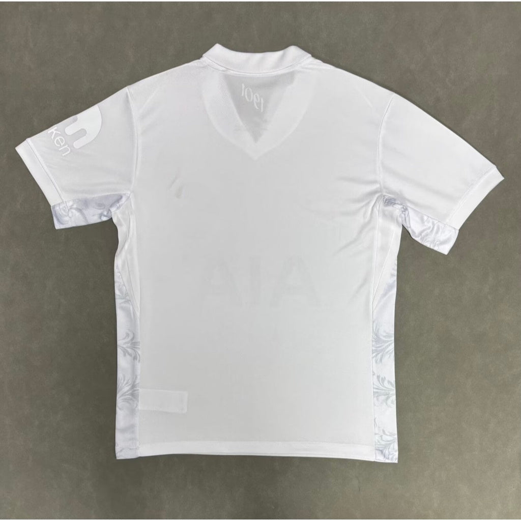 Maillot Tottenham 25/26 édition anniversaire 125 ans, maillot de football Le 12 -ème Maillot, devant avec logo et détails.