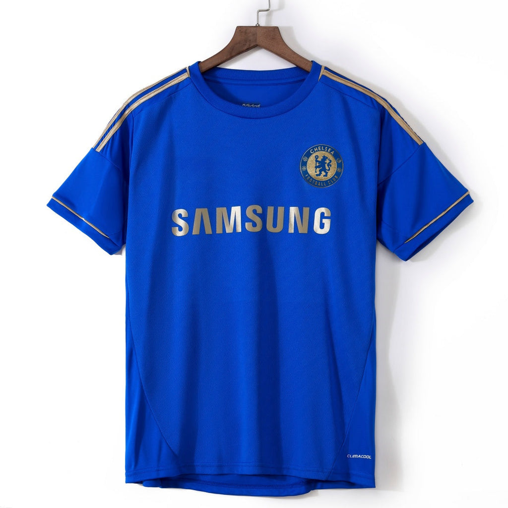 Maillot domicile rétro Chelsea 2012-2013 de la marque Le 12-ème, vue de face avec logo et détails du maillot.