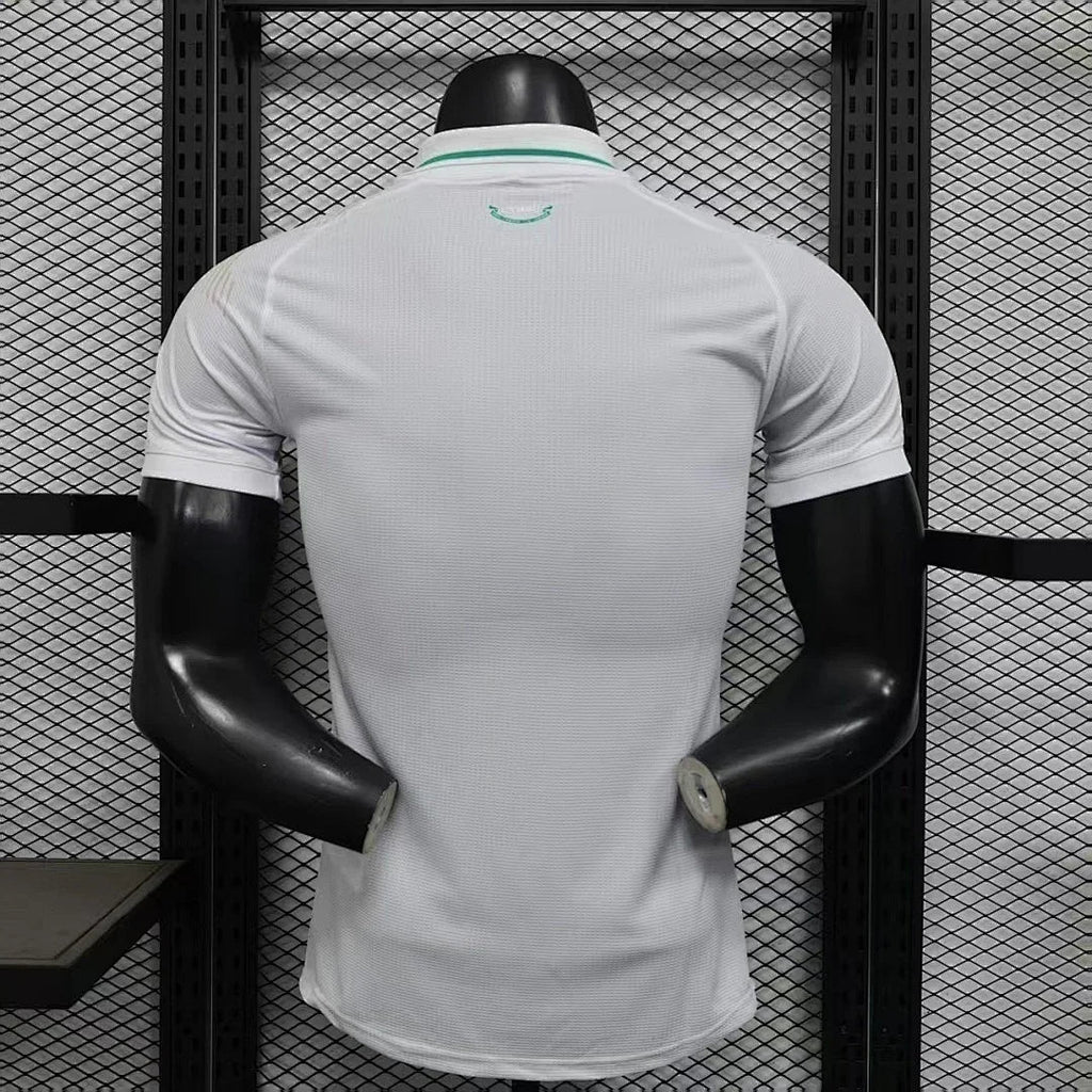 Maillot extérieur du Pays de Galles pour la Coupe du Monde 2026, marque Le 12 -ème Maillot, affichant les couleurs du drapeau gallois