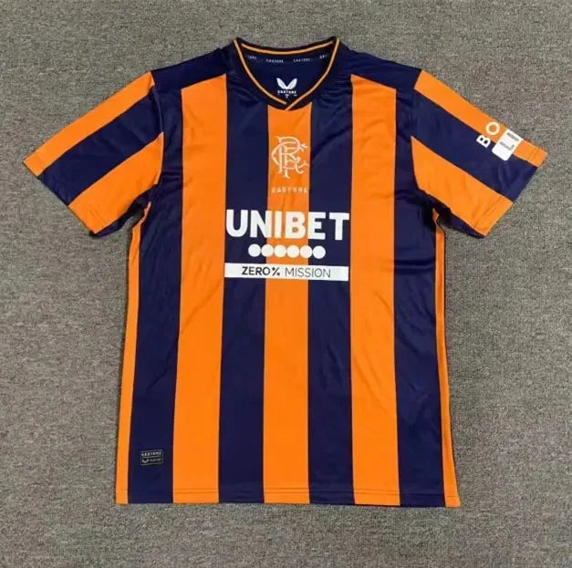 Maillot de football Rangers 2023-2024, collection 2023/2024, de la marque Le 12 -ème Maillot, vue frontale avec logo et design.