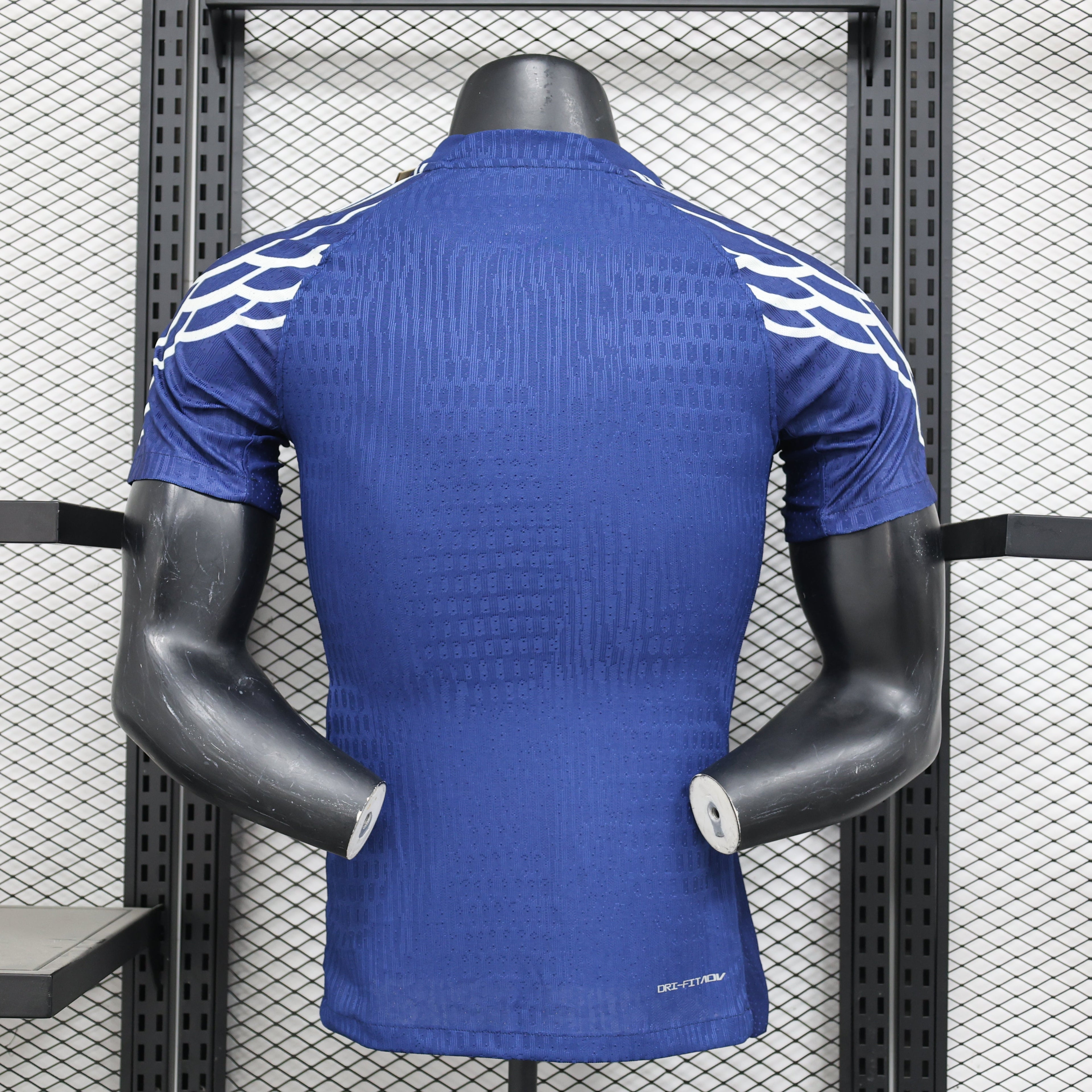 Maillot PSG 24/25 bleu Le 12-ème Maillot, maillot de football pour joueur, vue de face avec logo et détails du design.