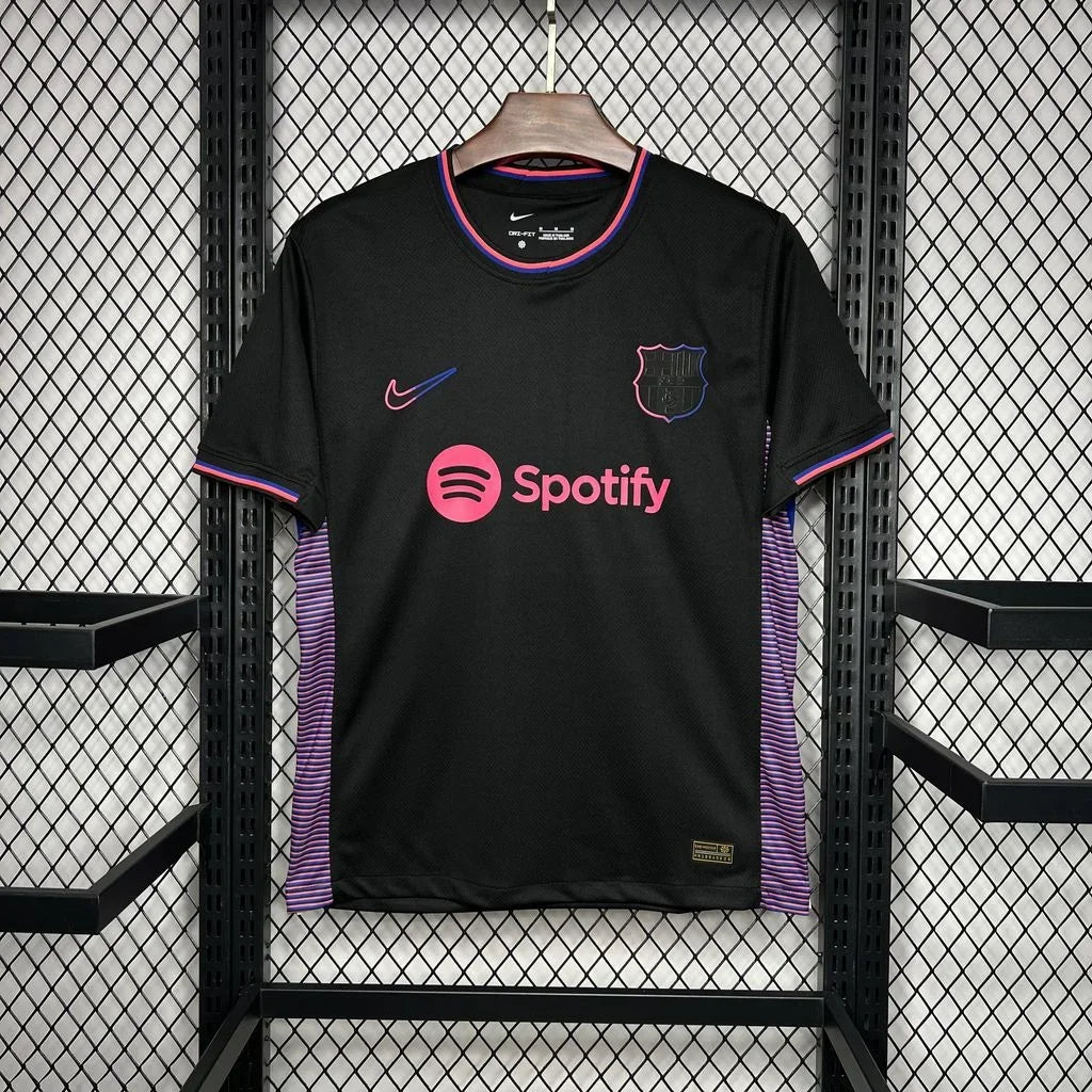 Maillot de football FC Barcelone 2024-2025 Le 12, maillot officiel avec logo et couleurs blaugrana, vue de face.