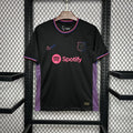 Maillot de football FC Barcelone 2024-2025 Le 12, maillot officiel avec logo et couleurs blaugrana, vue de face.