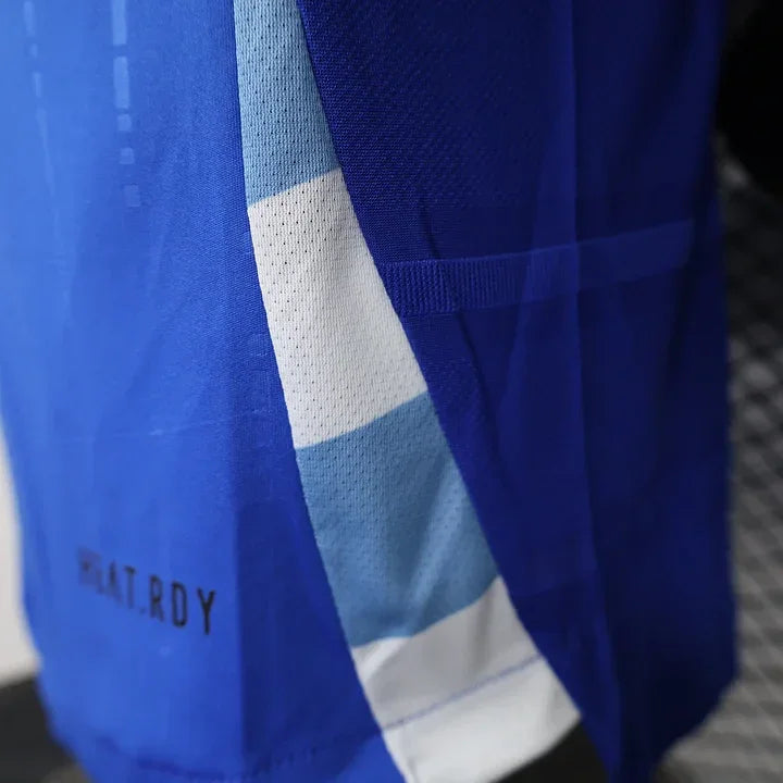 Maillot extérieur de l'Argentine 2024/25, fabriqué par Le 12, avec les couleurs et le design emblématiques de l'équipe.
