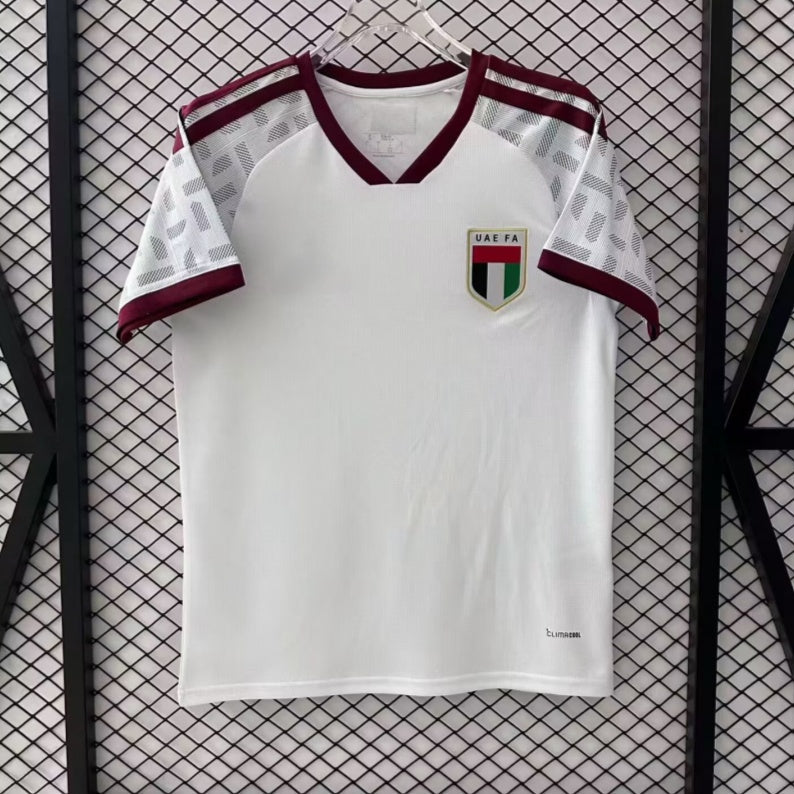 Maillot domicile 25/26 United Arab Emirates Le 12 -ème Maillot, maillot de football aux couleurs traditionnelles.