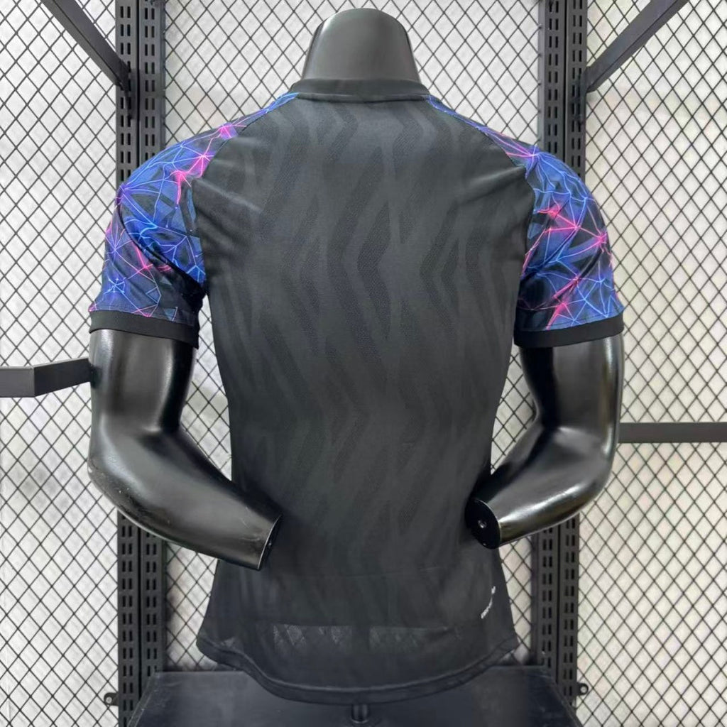 Maillot 25/26 Barcelone Spécial K de Le 12-ème Maillot, vue front avec logo et détails du maillot de football.