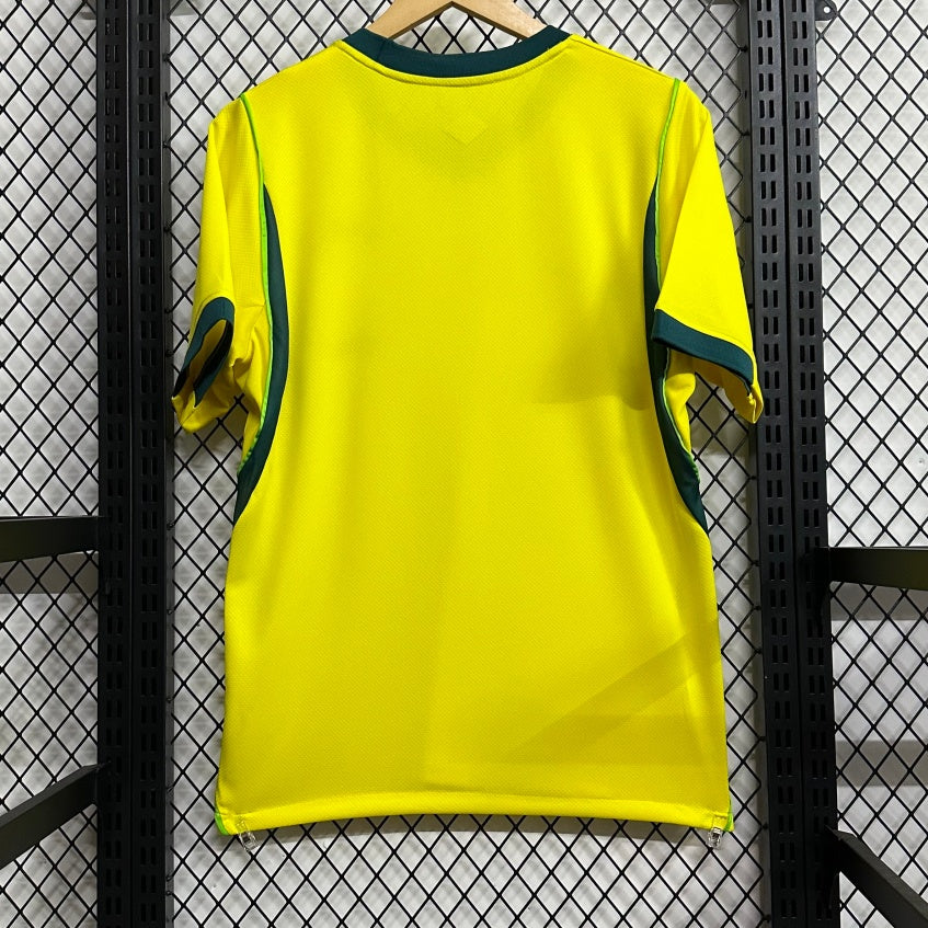 Maillot domicile du Brésil 25/26, modèle Le 12 -ème Maillot, avec les couleurs emblématiques du pays, vue de face.