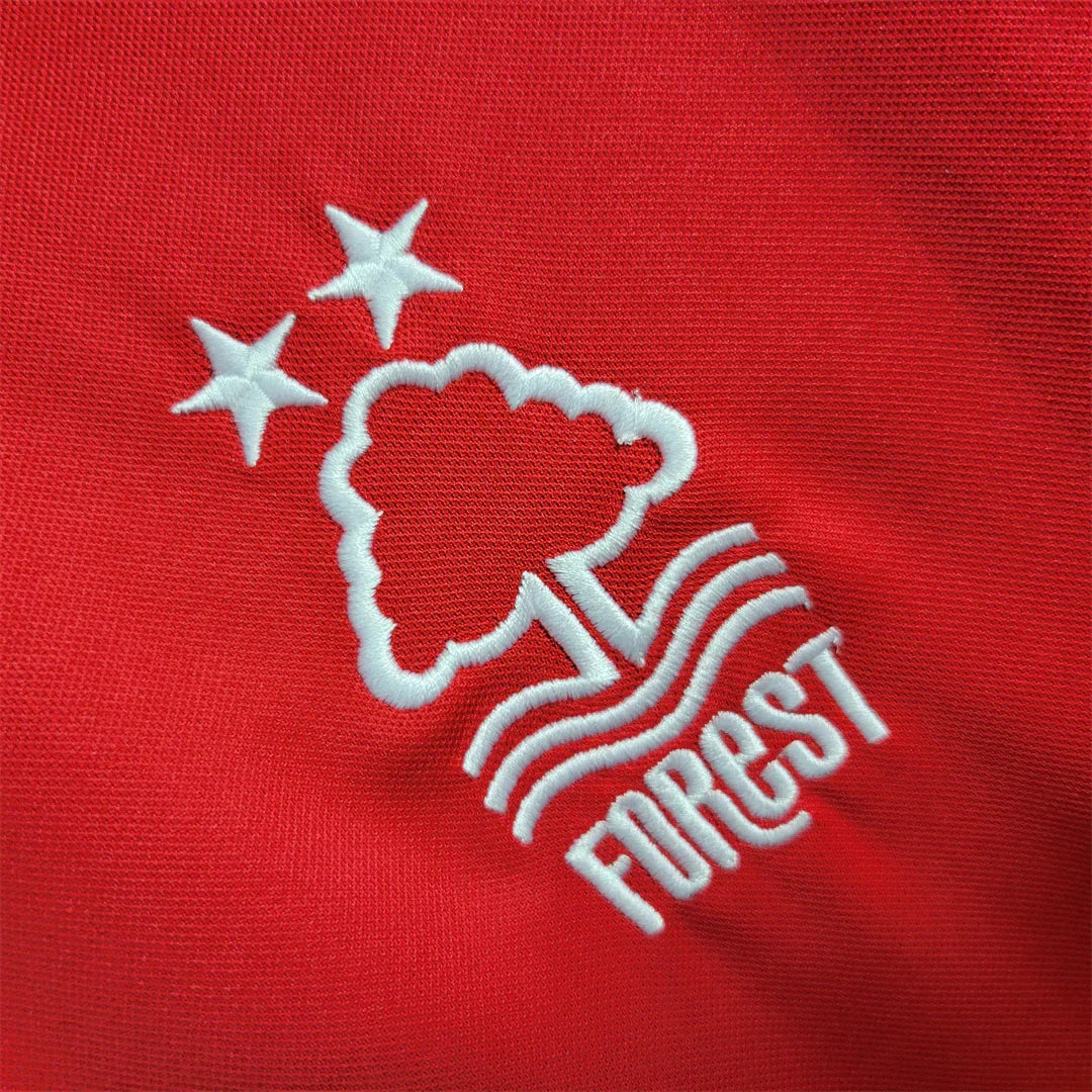 Maillot Nottingham Forest 2022-23 Le 12 -ème Maillot, maillot de football avec logo de l'équipe et détails de l'équipe en blanc et vert