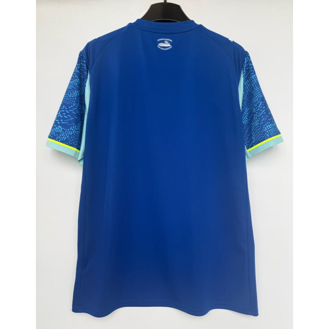 Maillot Marseille Third 25/26 de Le 12 -ème Maillot, maillot de football avec logo et détails du club, vue de face.