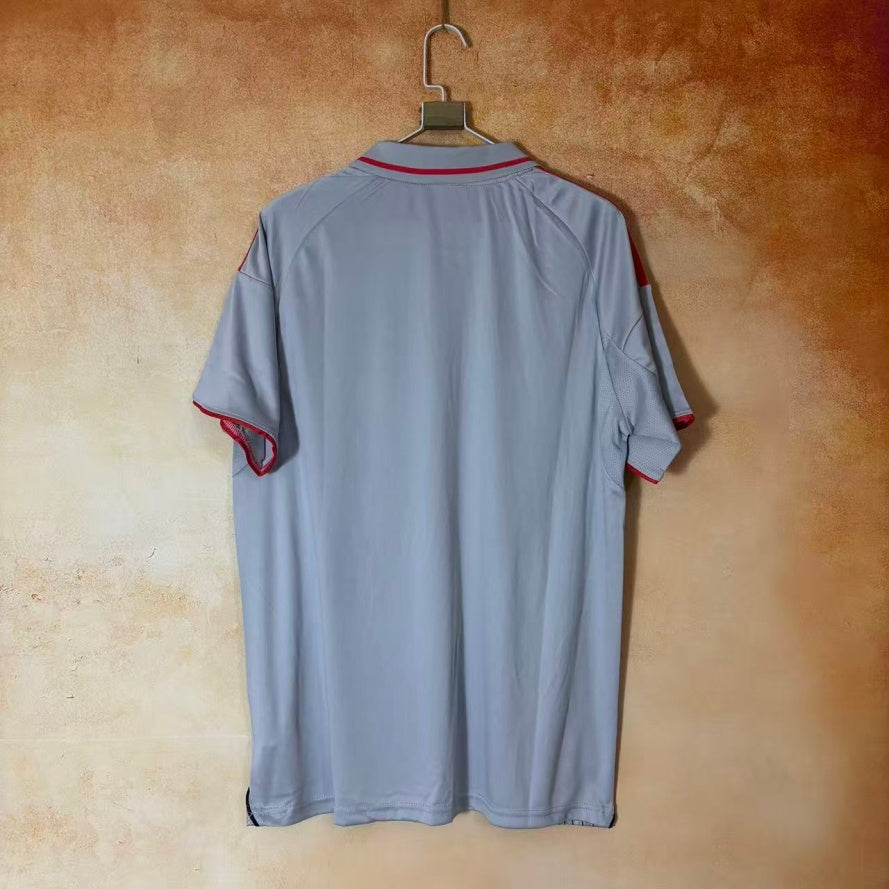 Maillot de football Lyon troisième 25/26 Le 12 -ème Maillot, maillot bleu avec logo et détails du club.