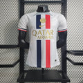 Maillot Le 12 -ème Maillot Paris 2023-2024 Concept, design moderne, couleurs vives, vue frontale du maillot de football.