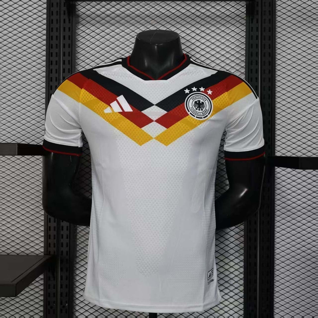 Maillot Allemagne Coupe du monde 2026 Le 12 -ème Maillot, maillot de football avec logo national et détails bleus et noirs.
