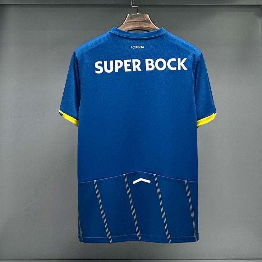 Maillot de football Porto quatrième 25/26, marque Le 12 -ème Maillot, vue de face avec logo et détails du maillot.