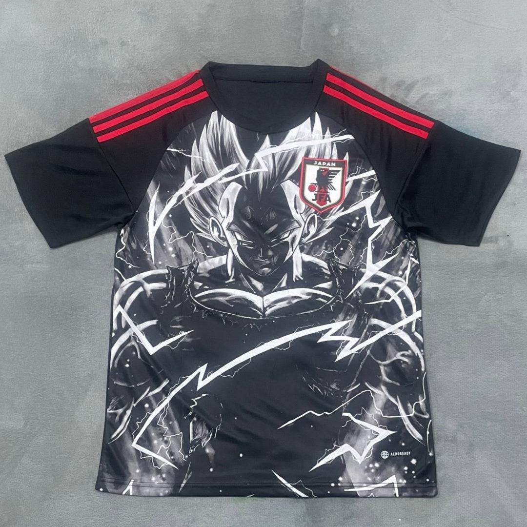 Maillot 25/26 Japan anime Black N de la marque Le 12 -ème Maillot, détail du design noir avec motifs japonais.