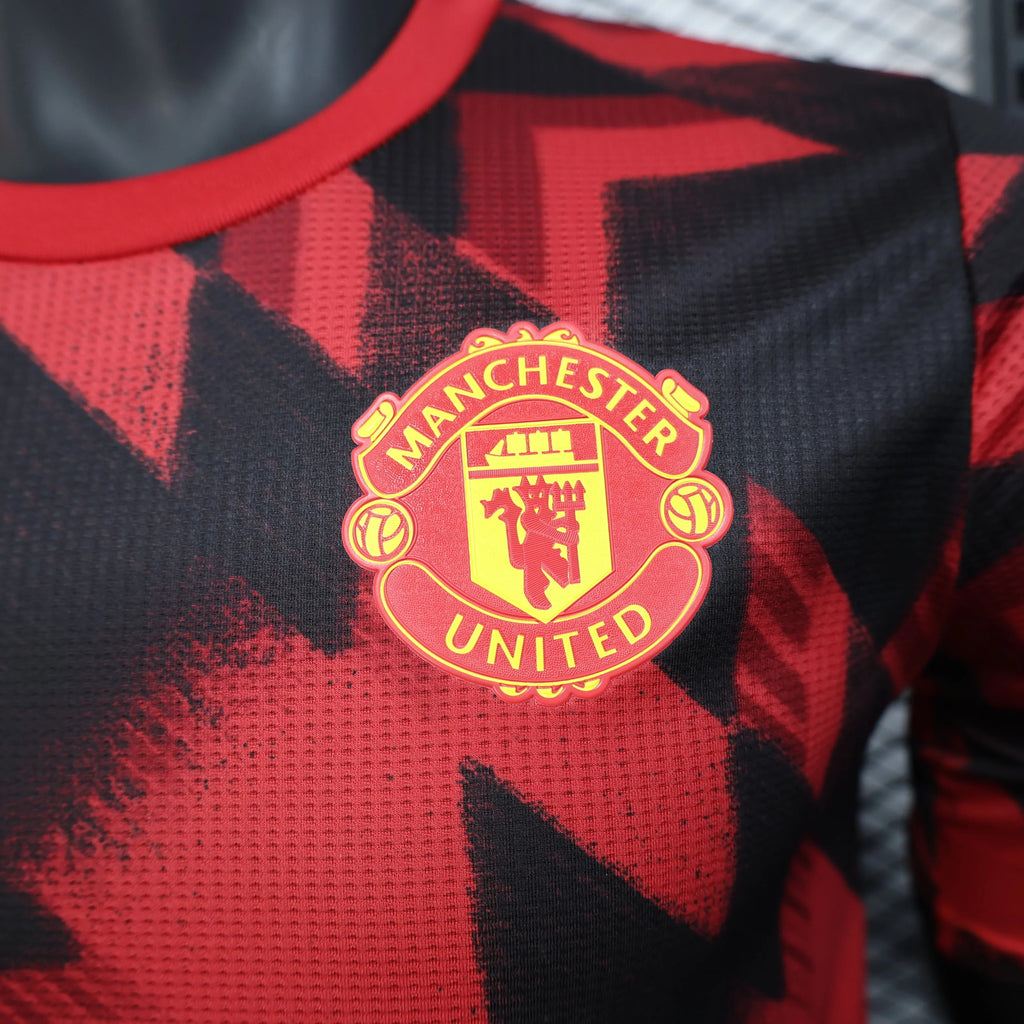 Maillot d'entraînement Manchester United 2025-26 Le 12 -ème Maillot, bleu avec logo du club et détails de sport sur le devant