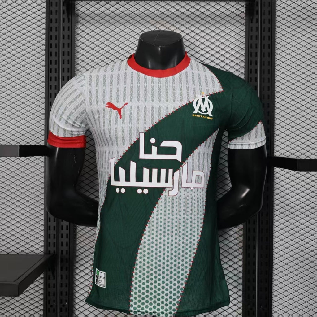 Maillot de football 25/26 Marseille Le 12-ème Maillot, maillot spécial vert pour joueur.
