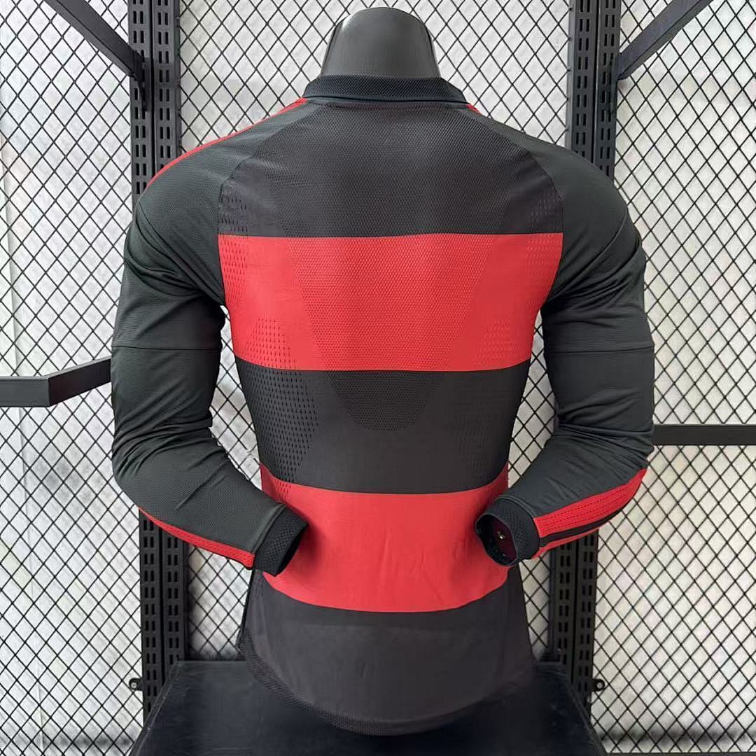 Maillot Flamengo manches longues 2026-27 de la marque Le 12 -ème Maillot, vue de face avec logo et design du club.