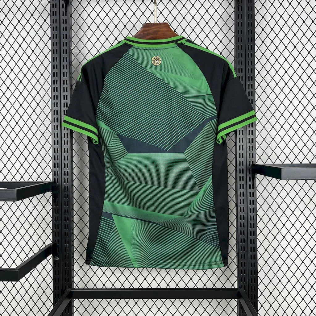 Maillot Celtic concept 2025-26 de Le 12 -ème Maillot, vue front avec logo et design modern, en tissu sportif blanc et vert.
