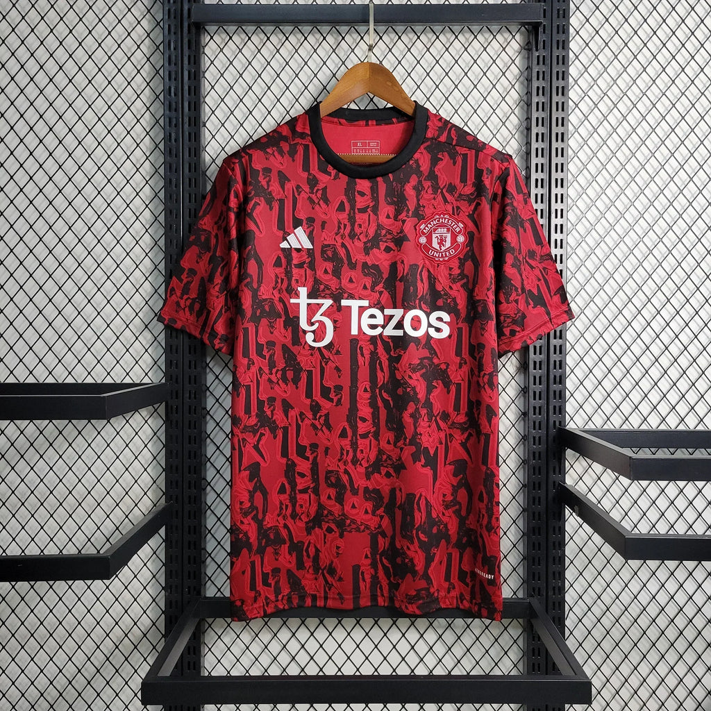 Maillot Manchester United 2023-2024 Le 12 -ème Maillot, devant avec logo et design officiel de la saison 2023-2024