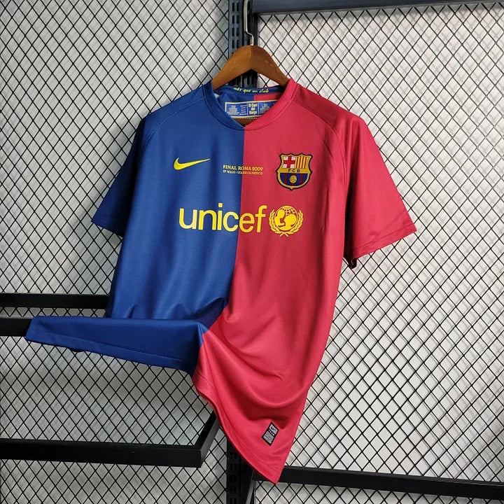 Maillot rétro FC Barcelone 2008-2009 Le 12, maillot de football avec logo Blaugrana et détails de l'équipe.