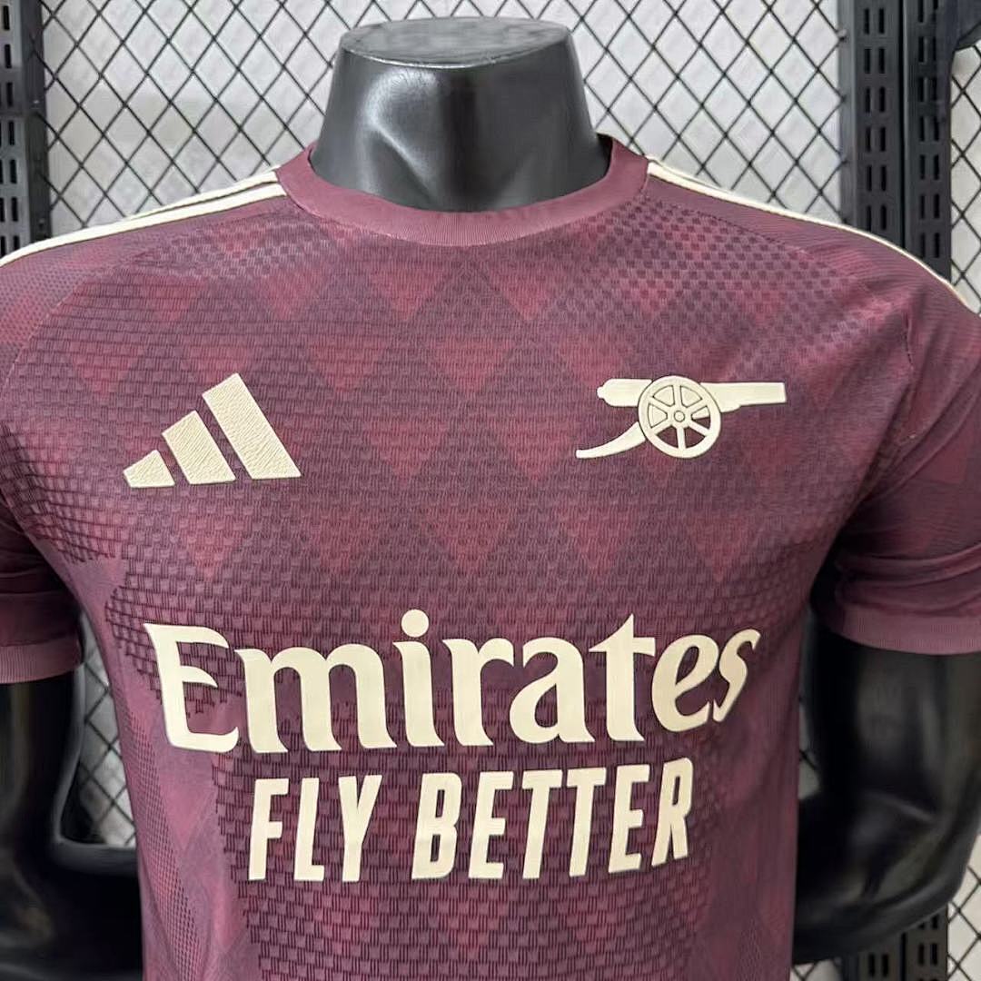 Maillot Arsenal Concept 2026-27 de la marque Le 12 -ème Maillot, vue de face avec logo et design sportif.