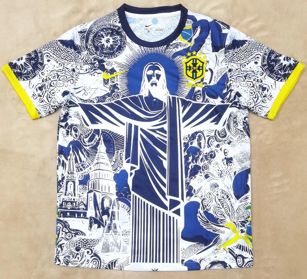 Maillot de football Brésil 25/26 Le 12 -ème Maillot, détails de l'équipe, couleurs vertes, jaunes et logos visibles.