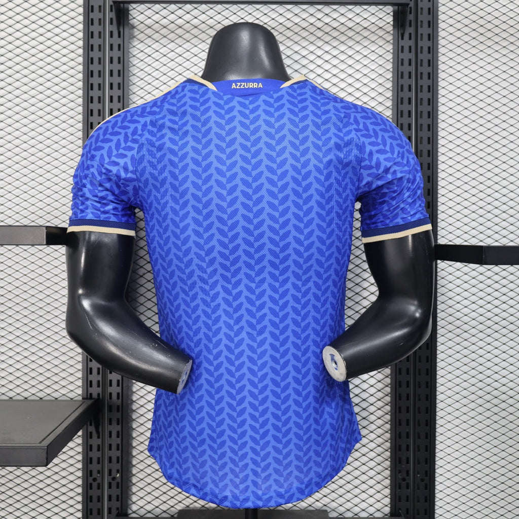 Maillot domicile Italie 25/26 Le 12 -ème Maillot, joueur avec détails du maillot de football Italie.
