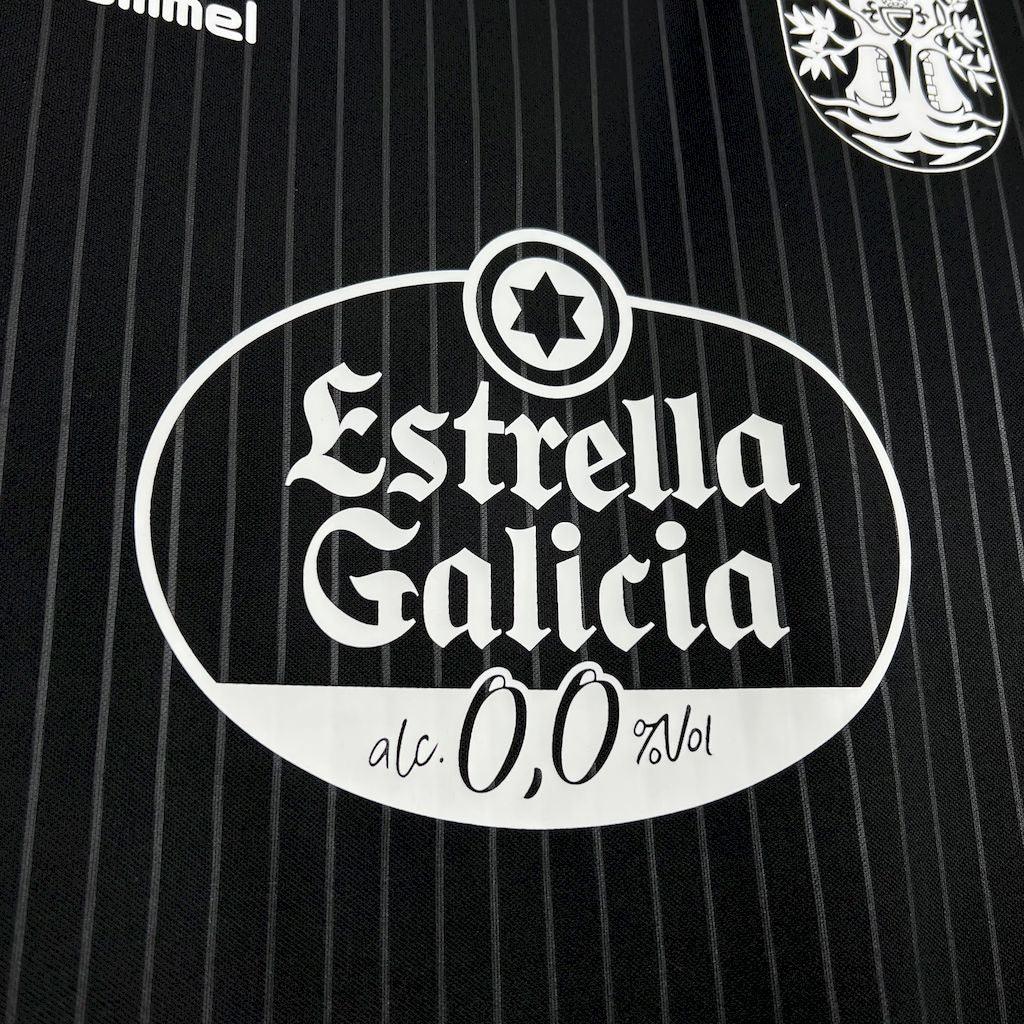 Maillot de football Celta de Vigo Concept 202526 de la marque Le 12, vue de face avec logo et design bleu et blanc.