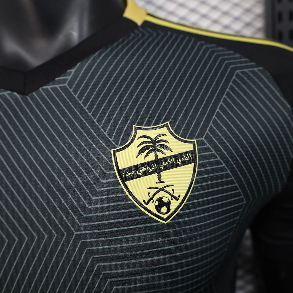 Maillot extérieur AL-Ahli 2025-26 de la marque Le 12, maillot de football avec logo de l'équipe, vue frontale.