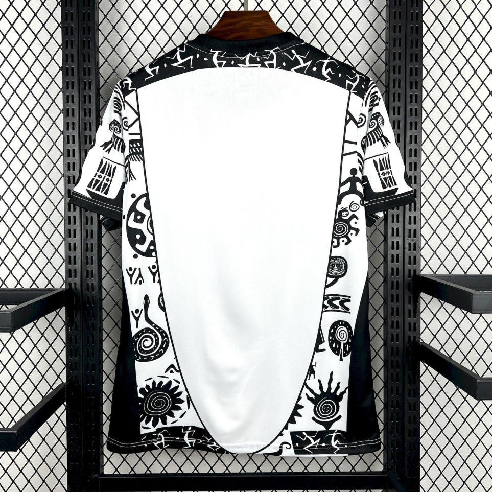 Maillot de football Mexique 25/26 Le 12 -ème Maillot, noir, design spécial pour la saison 2025/2026, vue de face