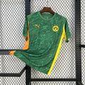 Maillot de gardien Dortmund 2024-25 Le 12-ème Maillot, jersey de football avec logo officiel et design moderne.