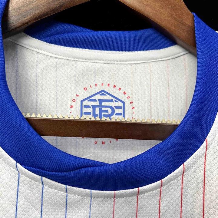 Maillot extérieur de l'équipe de France de football 2024-2025 EURO 2024, logo et design officiel, fabriqué par Le 12 -ème Maillot.