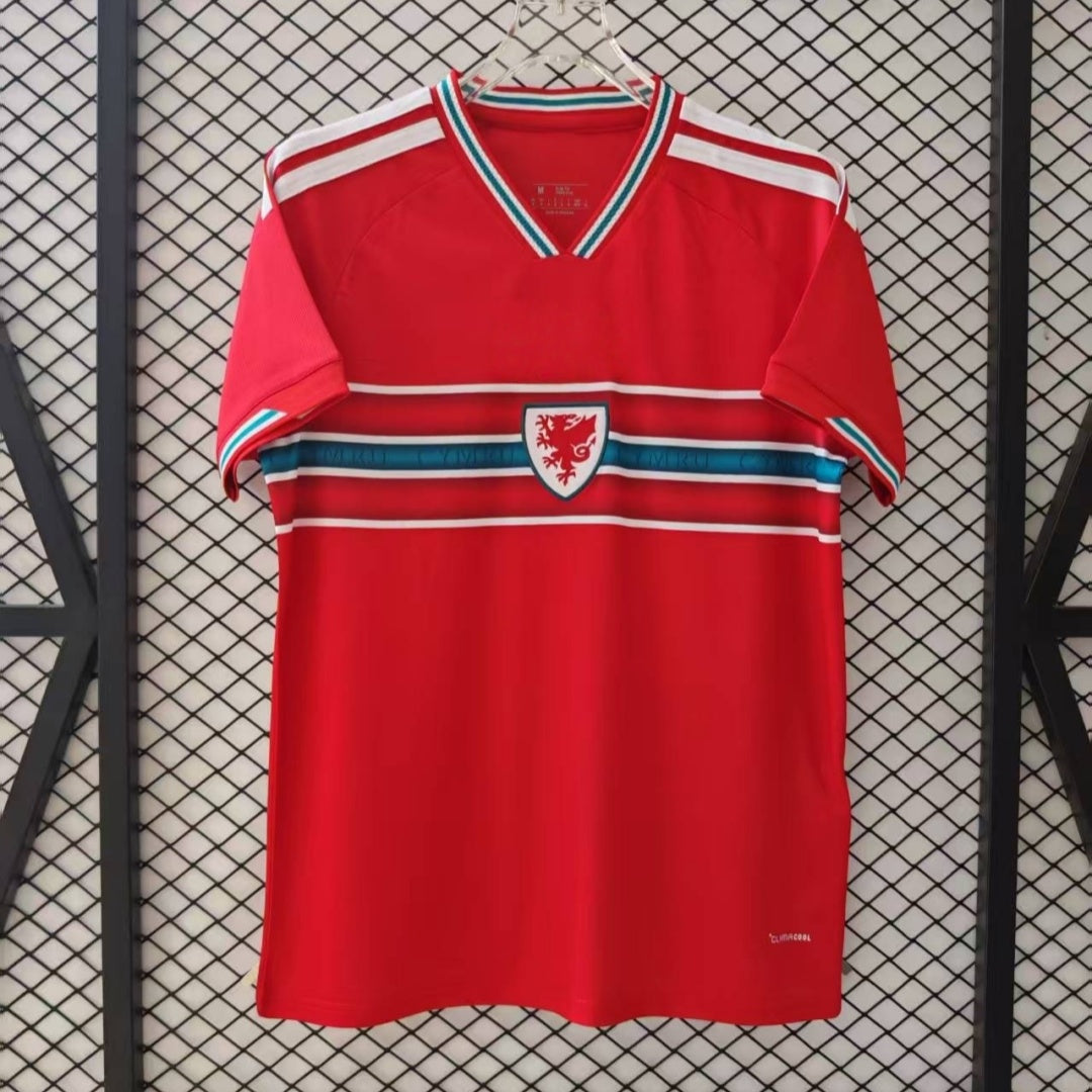 Maillot domicile 25/26 wales de Le 12 -ème Maillot, maillot de football avec les couleurs officielles du pays.