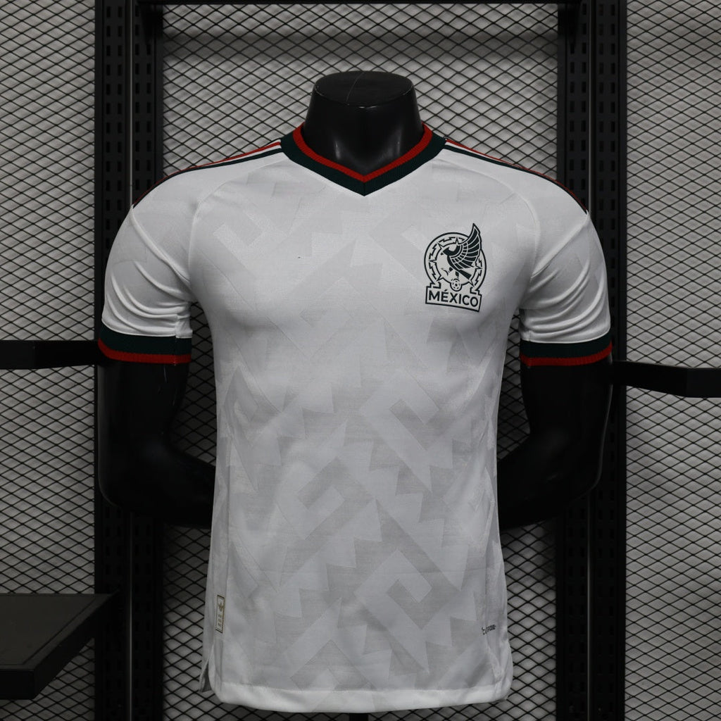 Maillot extérieur Mexique 25/26 de l'équipe Le 12-ème Maillot, vue de face avec logo et design sportif.