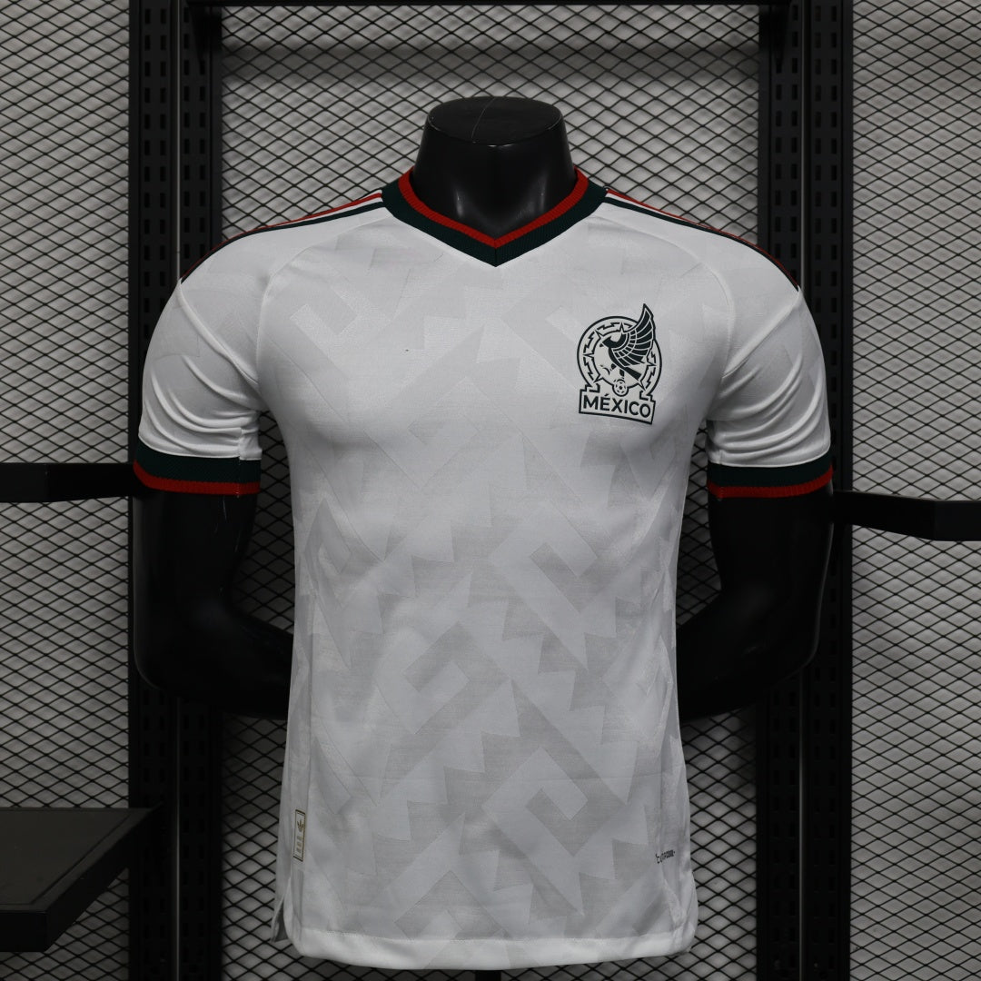 Maillot extérieur Mexique 25/26 de l'équipe Le 12-ème Maillot, vue de face avec logo et design sportif.