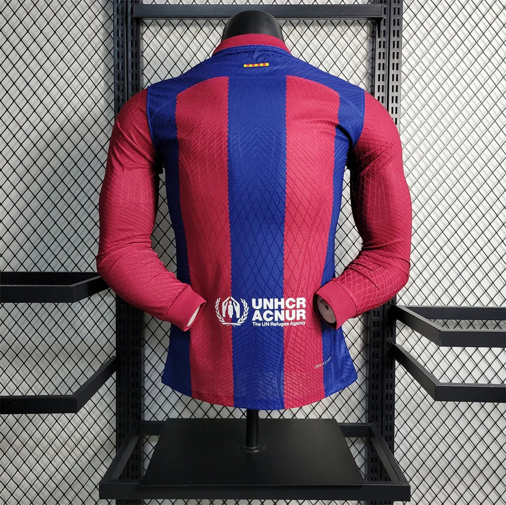 Maillot à manches longues FC Barcelone 2023-24 Le 12 -ème Maillot, maillot de football avec logo Blaugrana visible.