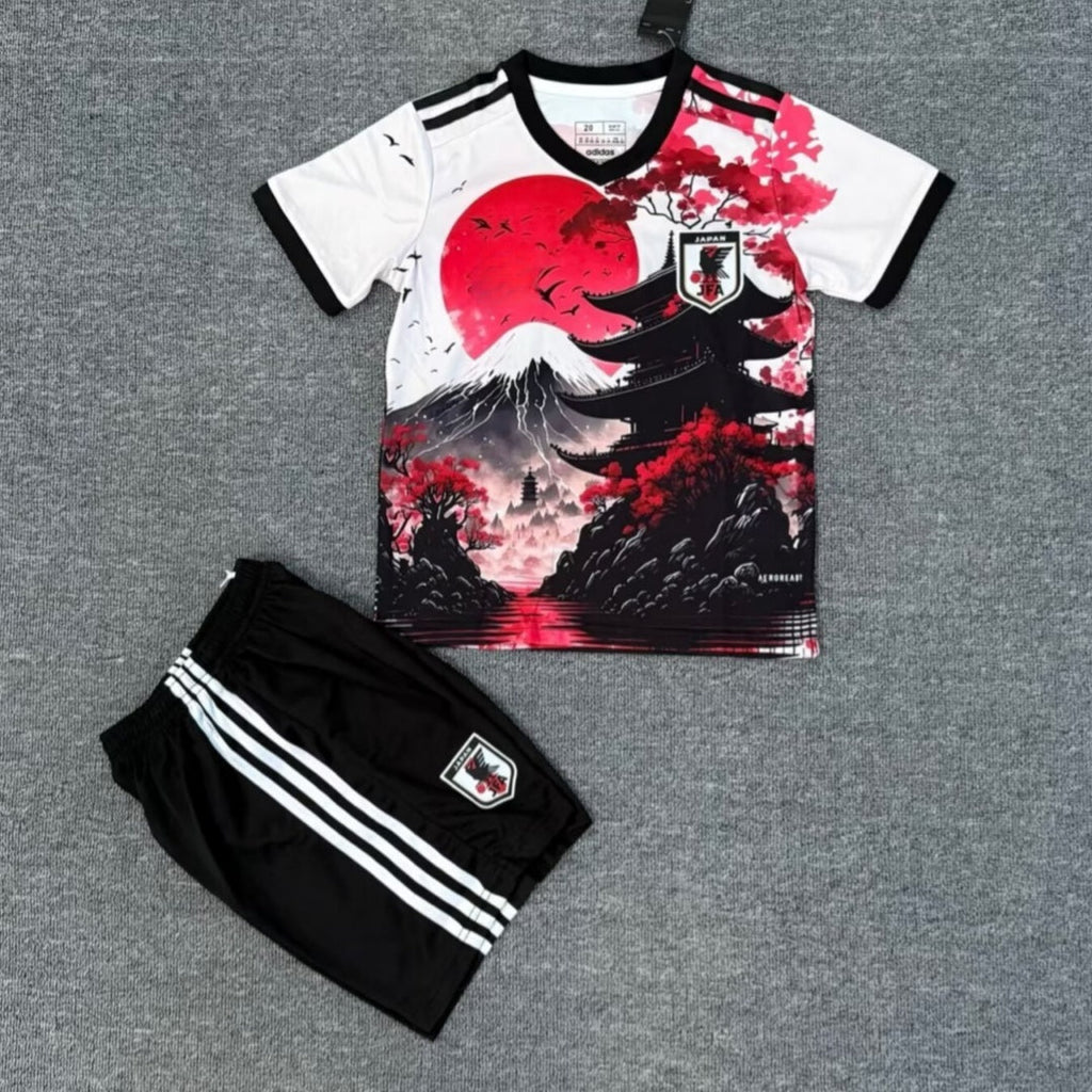 Ensemble enfant Japon Spécial rouge, taille 25/26, par Le 12 -ème Maillot, vêtements pour jeunes enfants, vue de face.
