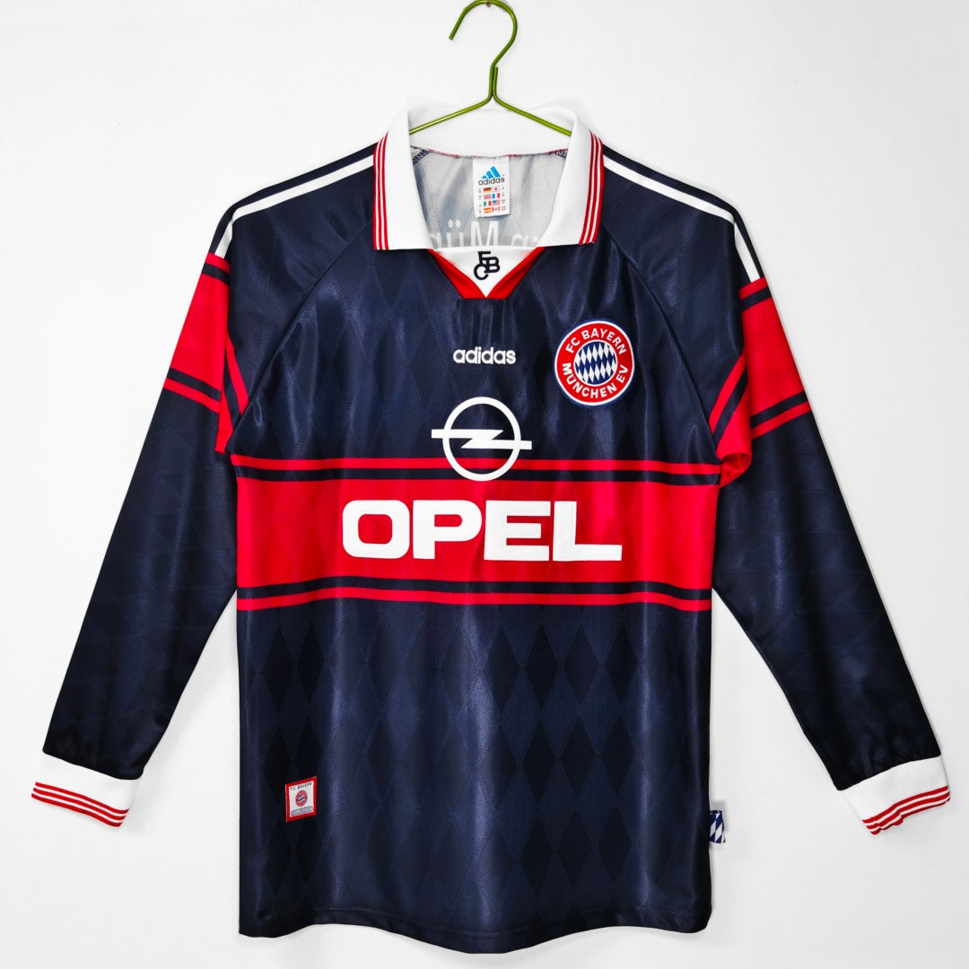 Maillot domicile rétro Bayern Munich 1997-1999 à manches longues, marque Le 12 -ème Maillot, avec logo et détails historiques.