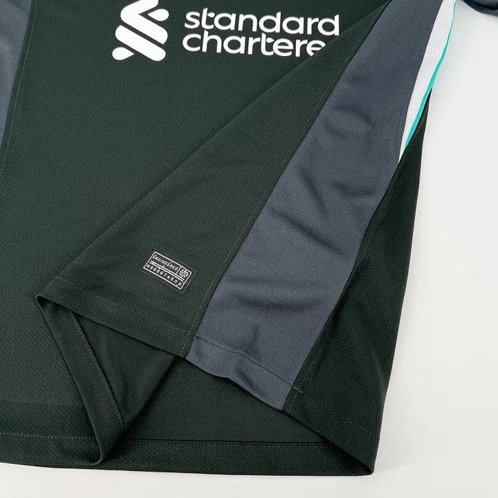 Maillot extérieur Liverpool 2024-2025 Le 12 -ème Maillot, maillot de football avec logo et design officiel.