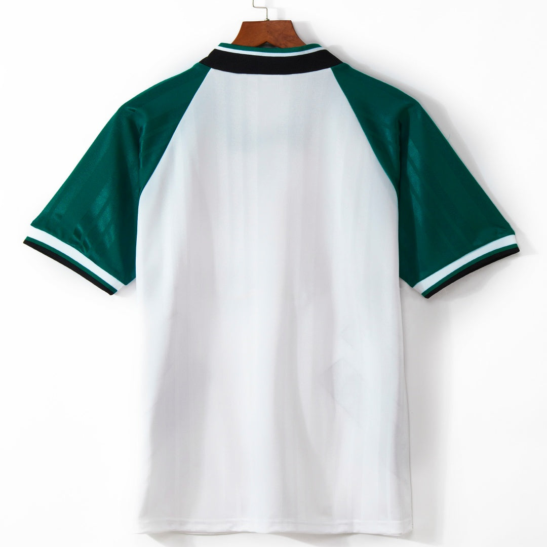 Maillot extérieur rétro Liverpool 1993-1995, marque Le 12, avec logo et détails d'équipe, vue de face.
