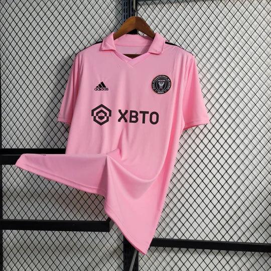 Maillot domicile Inter Miami 2023-2024, marque Le 12 -ème Maillot, avec logo et design officiel, vue de face.