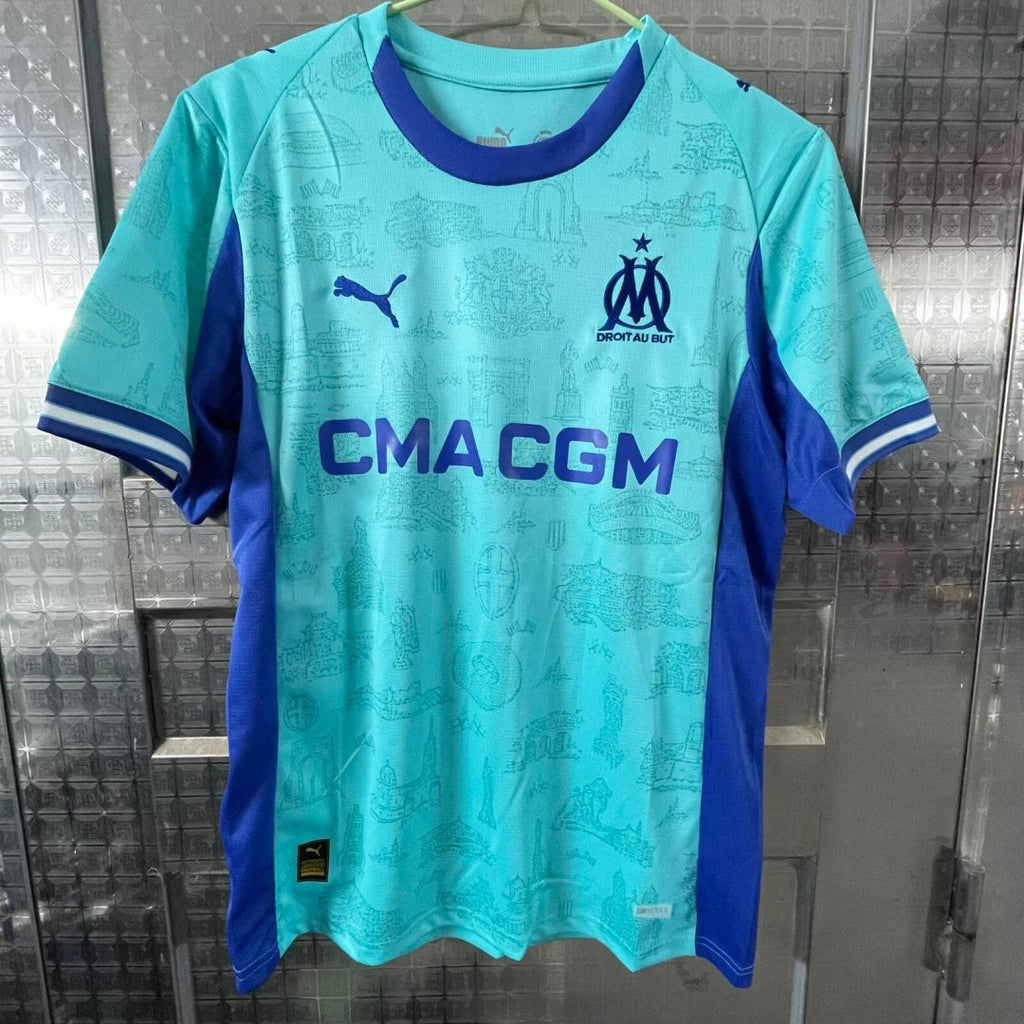 Maillot de football Marseille 25/26 Le 12 -ème Maillot, maillot spécial avec logo et couleurs officielles de l'équipe.
