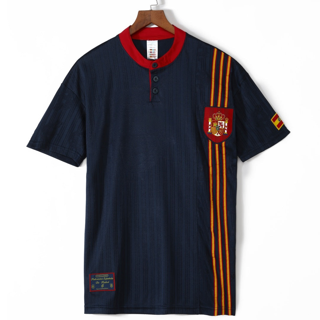 Maillot extérieur de football Espagne 1996, rétro, de la marque Le 12 -ème Maillot, avec design vintage et logo officiel.
