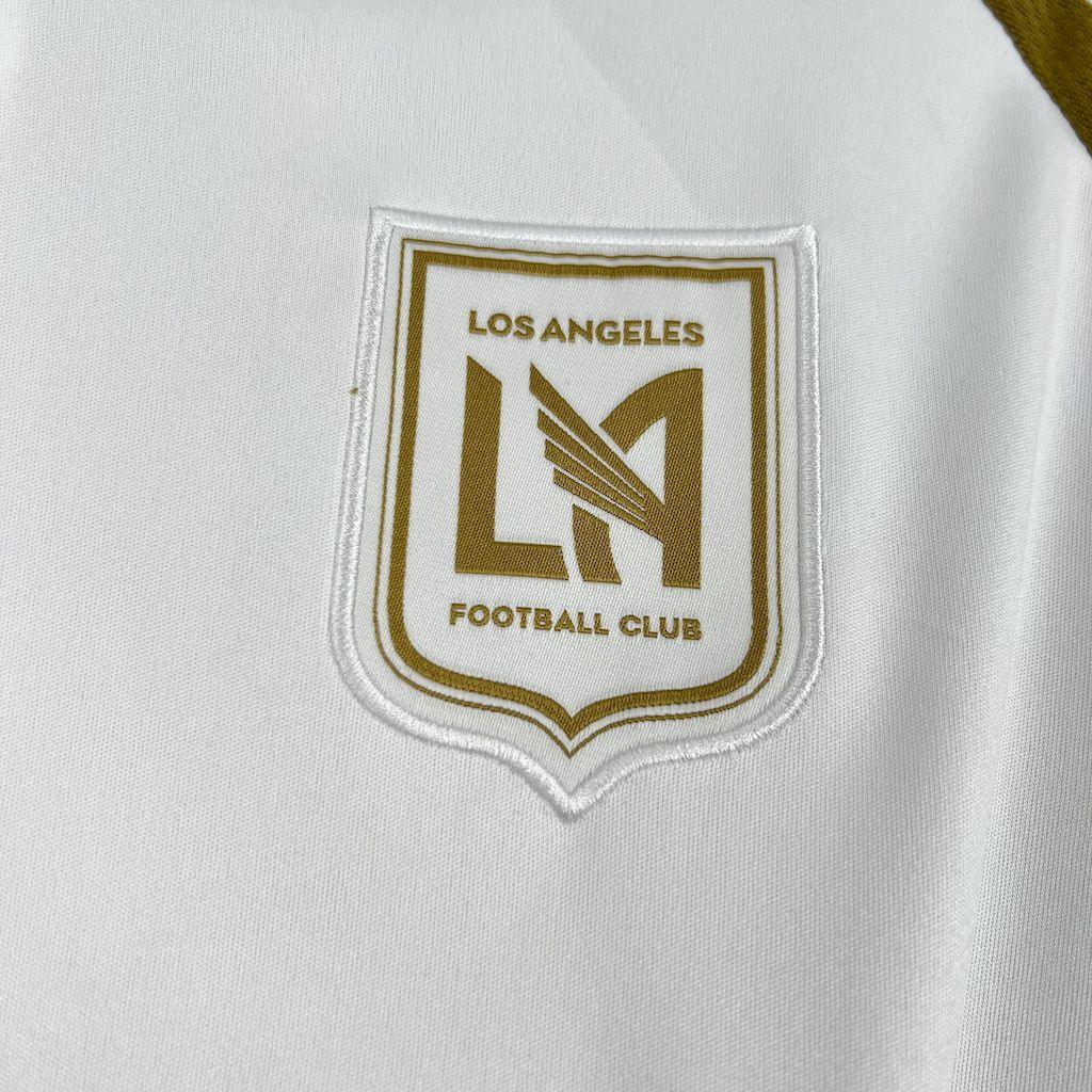 Maillot 25-26 Los Angeles Le 12 -ème Maillot, maillot de sport en tissu léger avec logo de Los Angeles visible.